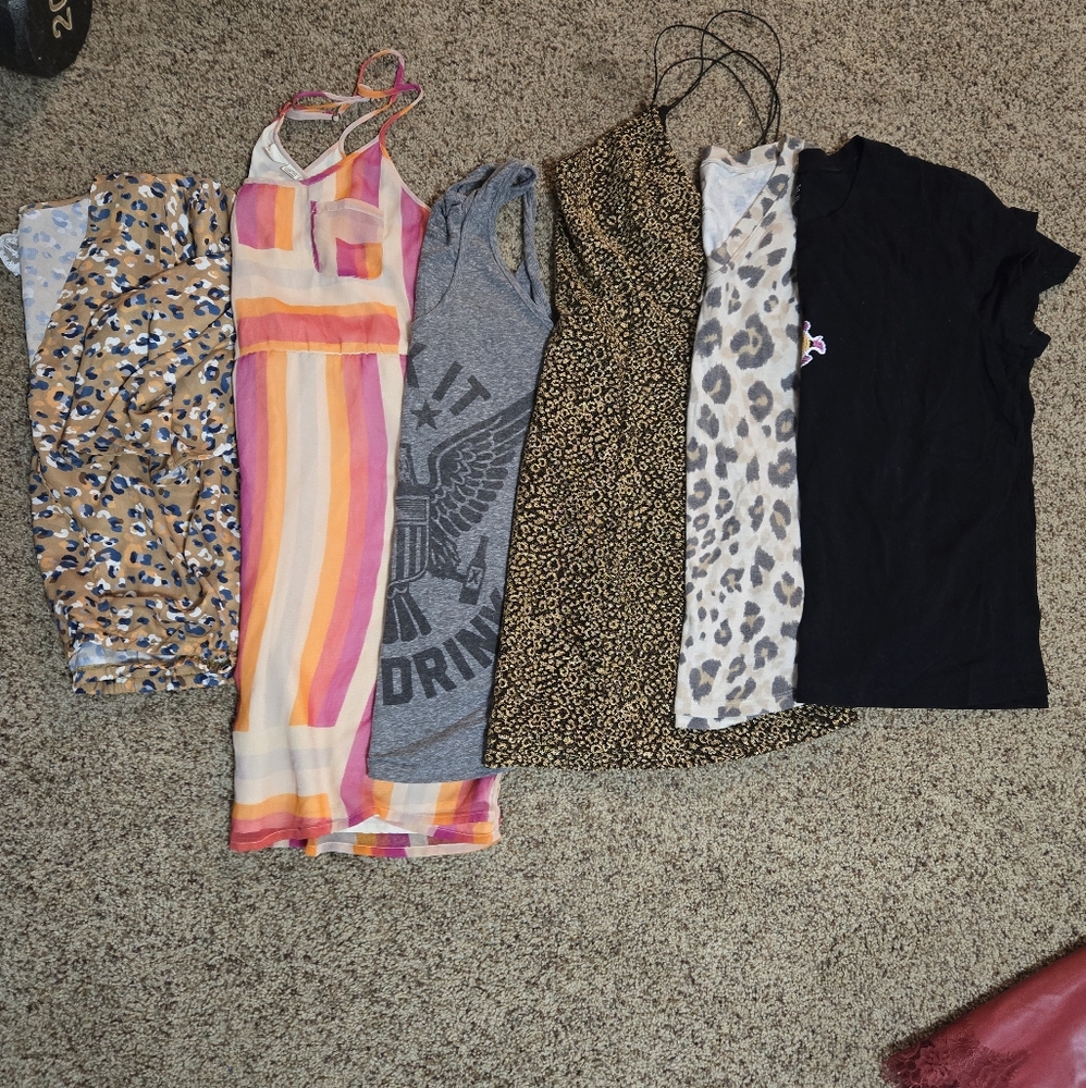 Women's Size L Shirts